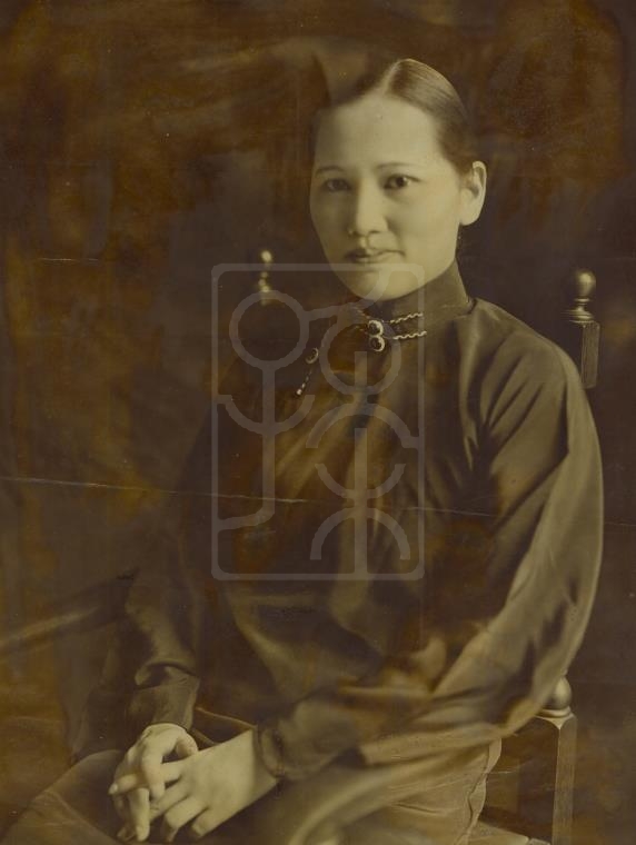 1929年宋庆龄在上海留影