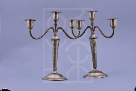 银三头烛台